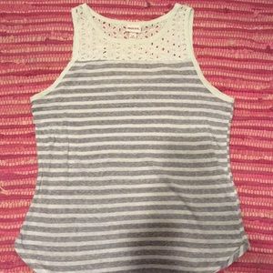 Flower Detailed Tank Top